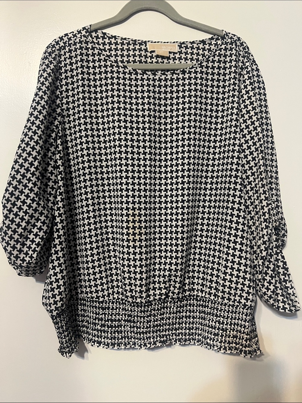Michael Kors top size 2X Black & White Houndstooth Women’s Blouse